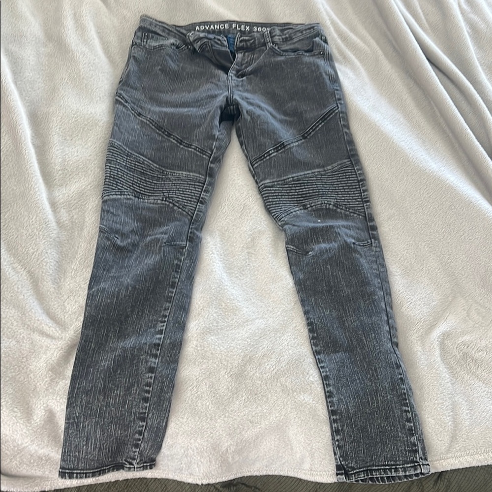 Arizona Jean Company Gray Skinny Jeans with Stretch